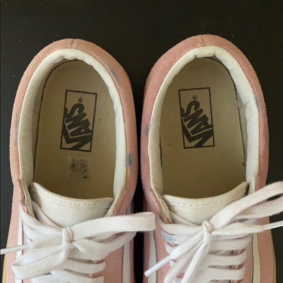 Vans - Picture 5 of 11